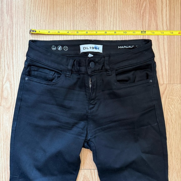 DL1961 Margaux Instasculpt Ankle
Skinny Jeans Raw Hem - Black - Picture 4 of 5
